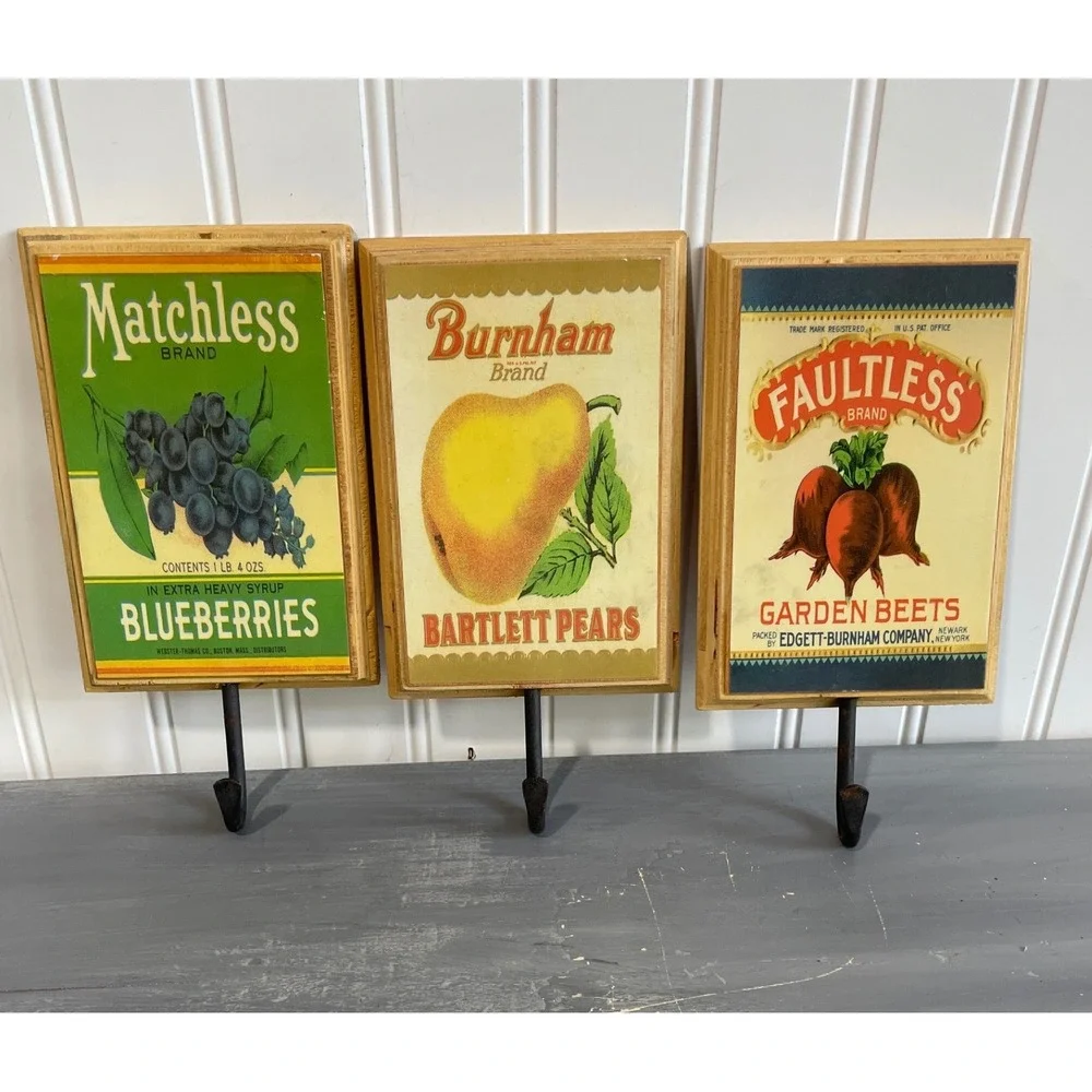 Vtg Style Fruit Vegetable Crate Label Wall Hooks Wood Set of 3 Farmhouse Decor‎